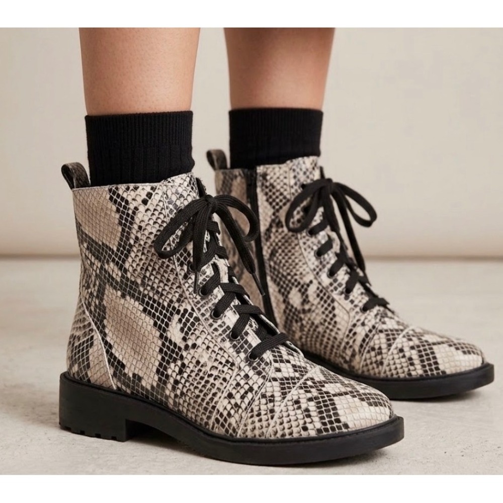 Linea Paolo Snakeskin Embossed Lace Up Side Zip Combat Boots Size 5M NEW